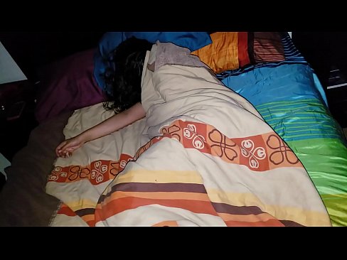 ❤️ Anak tiri berating ibu tiriné enom nalika dheweke turu. ❌ Saru rusia ing jv.serviporno.ru ☑